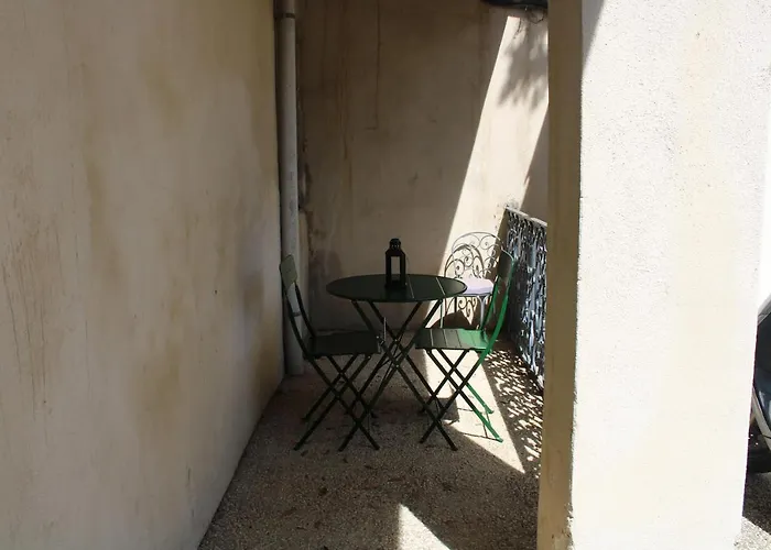 Agréable appartement P2 Centre ville au calme.